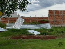 Super terreno com 649m² no Porto Royale