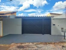Casa com suíte na Vila Carvalho