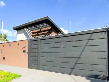 Casa com amplo terreno e excelente acabamento
