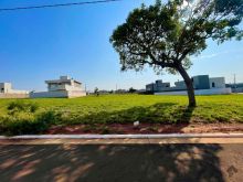 Terreno em condomínio - 403 m²