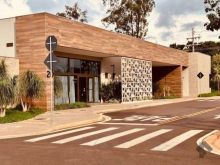 Terreno na entrada do condomínio