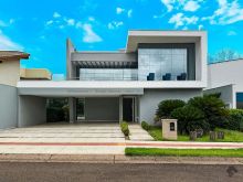 Casa exclusiva cheia de elegância e conforto