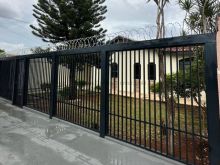 Ótima casa com 4 quartos