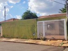 Casa boa de laje com muito espaço