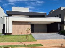 Casa térrea de alto padrão no Alphaville IV