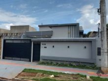 Casa ampla - 3 quartos - 340 m² de terreno