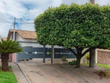 Casa térrea - 1 suíte e 2 quartos