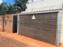 Linda casa com móveis planejados e área gourmet