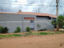 Casa a 50 metros da avenida Guaicurus