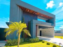 Casa térrea com 3 suítes e piscina - Alphaville III