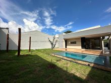 Casa alto padrão no Pioneiros