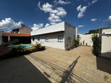 Casa toda reformada com piscina