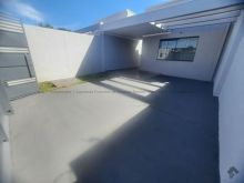03 quartos com suíte e terreno grande