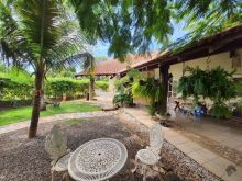 Casa térrea com amplo mezanino