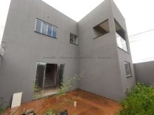 Sobrado com ótimo acabamento e ótimo preço