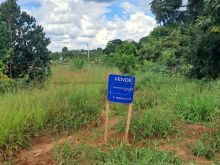Terreno bem localizado e plano