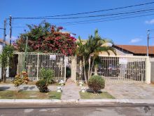 Excelente casa com mezanino