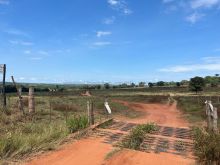 2,8 km da cidade
