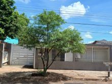 Imóvel com 4 unidades de casas