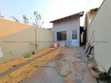 Terreno e quartos grandes - entrada reduzida