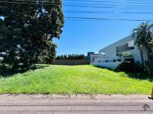 Terreno com localização privilegiada no Damha I