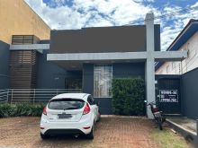 Oportunidade - casa comercial na Av. Mato Grosso