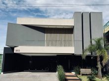 Moderno e integrado com 4 suítes e piscina