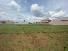 Lote em condomínio - Alphaville III