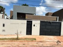 Casa térrea 3 quartos sendo 1 suíte