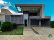 Esse projeto de casa térrea reúne modernidade