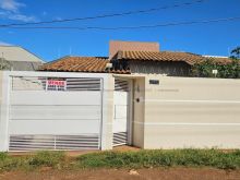 Casa com 3 quartos e excelente conservação