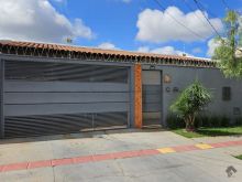 Ótima casa - localização privilegiada