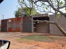 Casa comercial e residencial de esquina