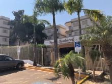 Apartamento amplo - ótima oportunidade