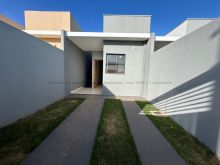 Casa térrea com 03 quartos