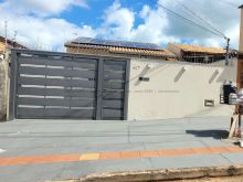Casa 3 quartos com espaço gourmet e energia solar