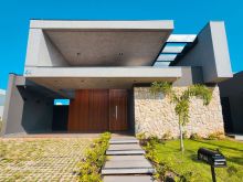 Casa com 3 suítes e escritório - piscina aquecida