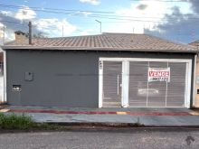 Casa semimobiliada com espaço gourmet