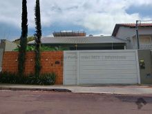 Belíssima casa com área gourmet no Giocondo Orsi