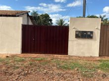 Casa com quintal grande