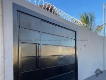 Casa com quintas e três quartos