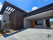 Casa com 3 dormitórios e piscina proximo a Três Barras