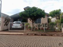 Excelente casa em condomínio