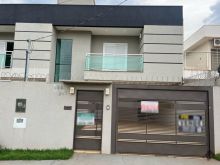 Sobrado - 03 dormitórios