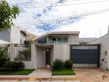 Sobrado no bairro Monte Castelo