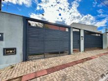 Casa dupla aptidão na avenida Rita Vieira