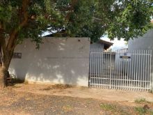 Casa térrea com edícula