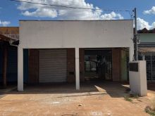 Duas salas em centro comercial