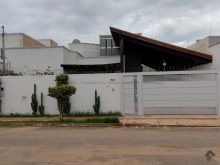 Linda casa com 3 quartos - suíte