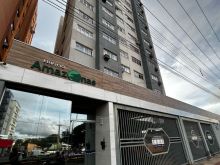 Apartamento - 3 quartos - semi-mobiliado